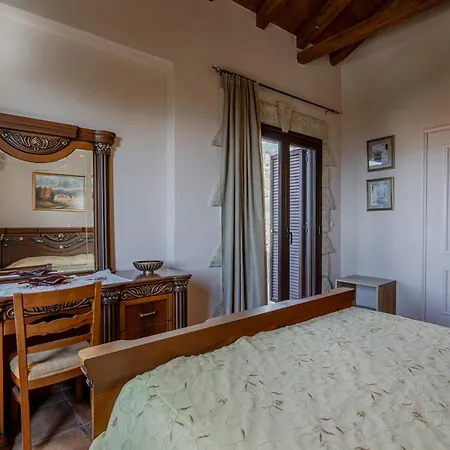 Olympia Villa Stoúpa