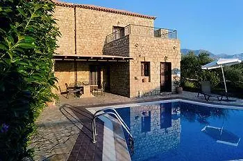 Olympia Willa Stoúpa