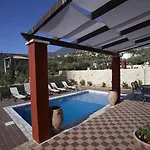 Villa Olympia