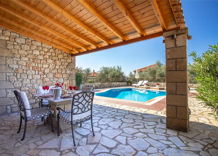 Olympia Villa Stoúpa